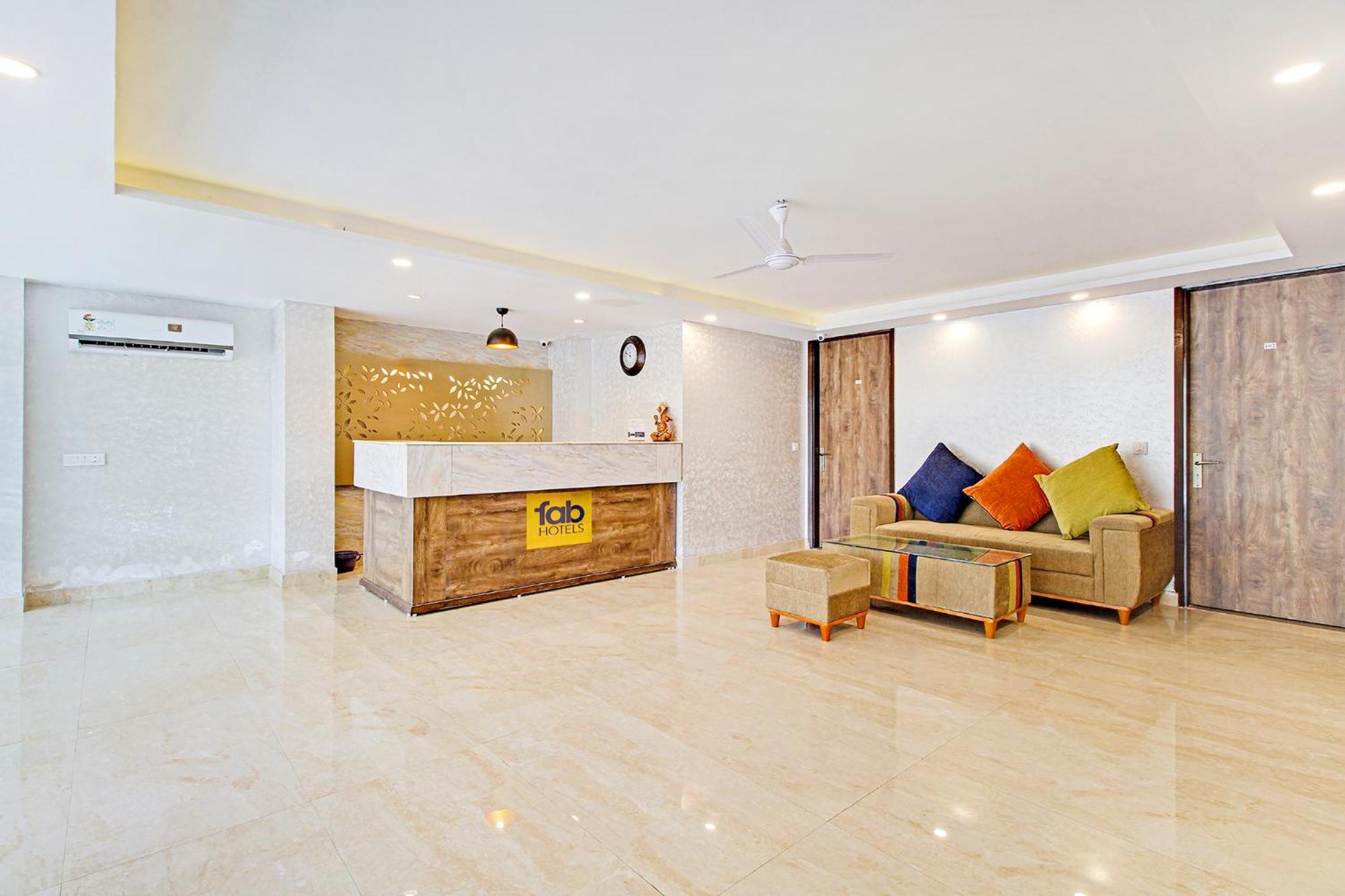 Fabhotel Soft Petals Gurgaon Exterior foto